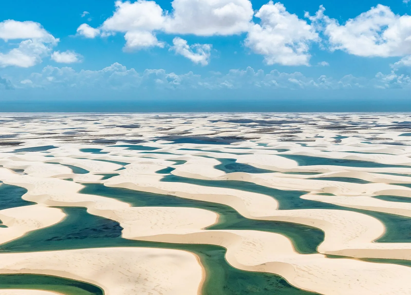 Dunas e lagoas dos Lençóis Maranhenses