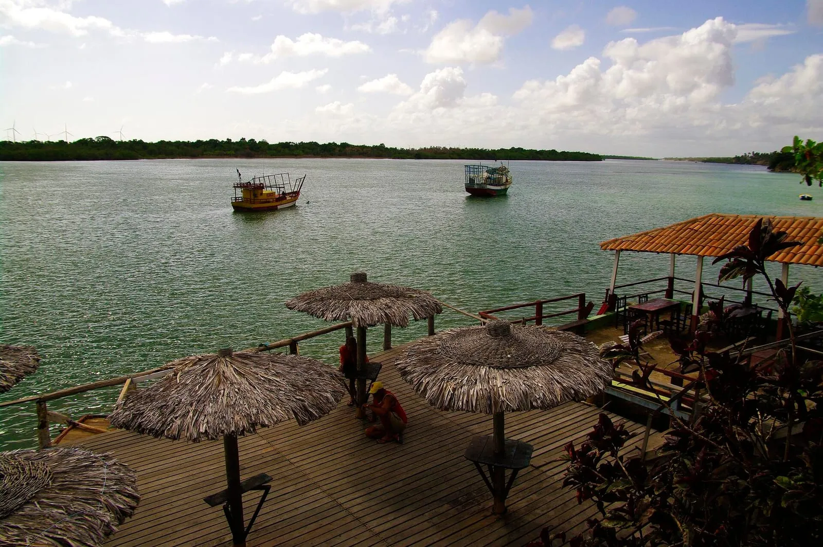 Barracas à beira do Jaguaribe